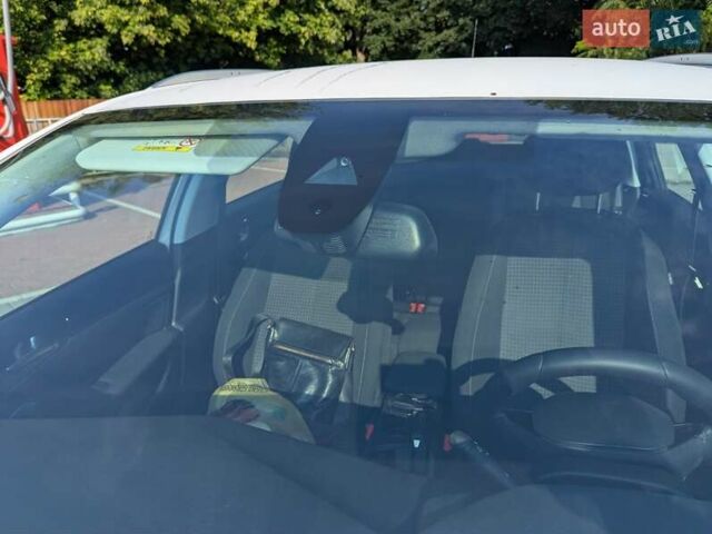 Білий Пежо 308, об'ємом двигуна 1.6 л та пробігом 177 тис. км за 11700 $, фото 27 на Automoto.ua