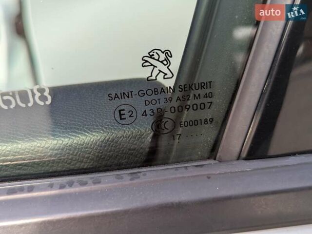 Білий Пежо 308, об'ємом двигуна 1.6 л та пробігом 177 тис. км за 11700 $, фото 15 на Automoto.ua