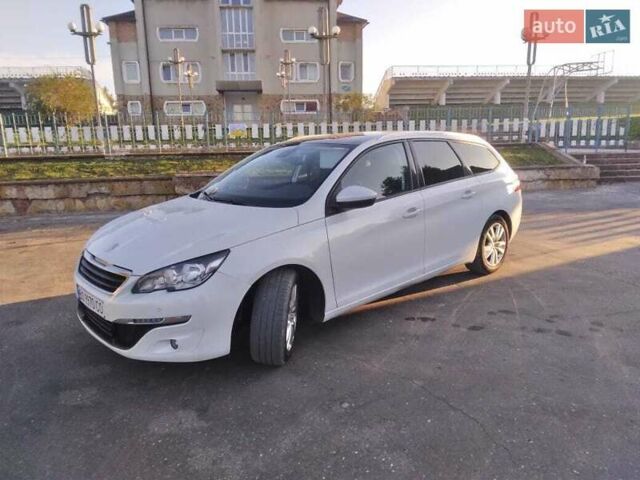 Белый Пежо 308, объемом двигателя 1.56 л и пробегом 298 тыс. км за 9100 $, фото 4 на Automoto.ua
