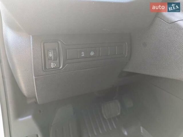 Білий Пежо 308, об'ємом двигуна 1.6 л та пробігом 177 тис. км за 11700 $, фото 13 на Automoto.ua