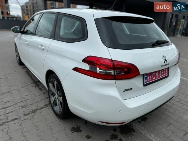 Белый Пежо 308, объемом двигателя 1.5 л и пробегом 190 тыс. км за 12299 $, фото 18 на Automoto.ua