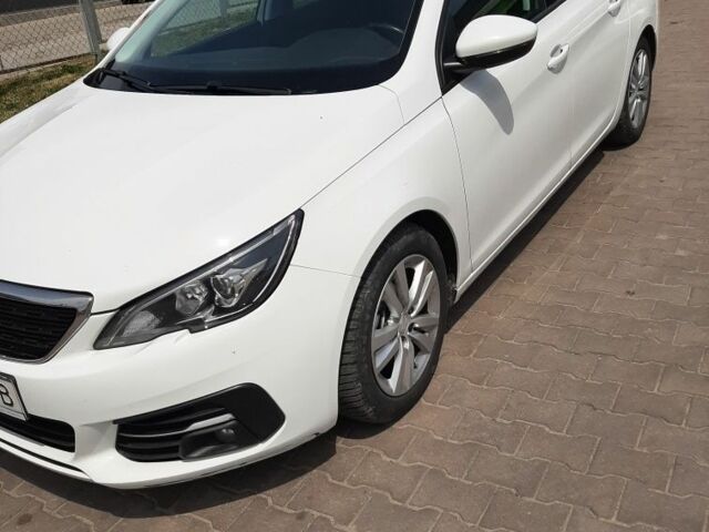 Білий Пежо 308, об'ємом двигуна 1.5 л та пробігом 181 тис. км за 11000 $, фото 2 на Automoto.ua