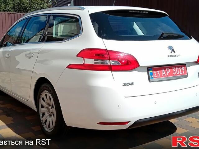 Белый Пежо 308, объемом двигателя 1.6 л и пробегом 137 тыс. км за 11700 $, фото 2 на Automoto.ua