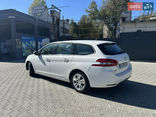 Белый Пежо 308, объемом двигателя 1.5 л и пробегом 180 тыс. км за 11900 $, фото 5 на Automoto.ua
