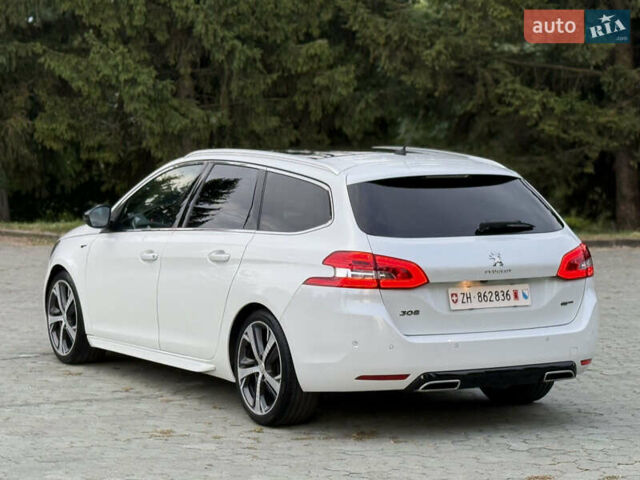 Белый Пежо 308, объемом двигателя 2 л и пробегом 145 тыс. км за 13950 $, фото 7 на Automoto.ua