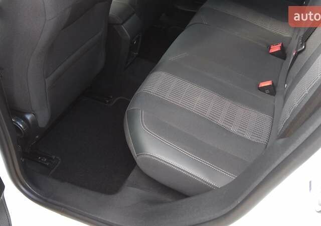 Білий Пежо 308, об'ємом двигуна 1.5 л та пробігом 220 тис. км за 10990 $, фото 12 на Automoto.ua