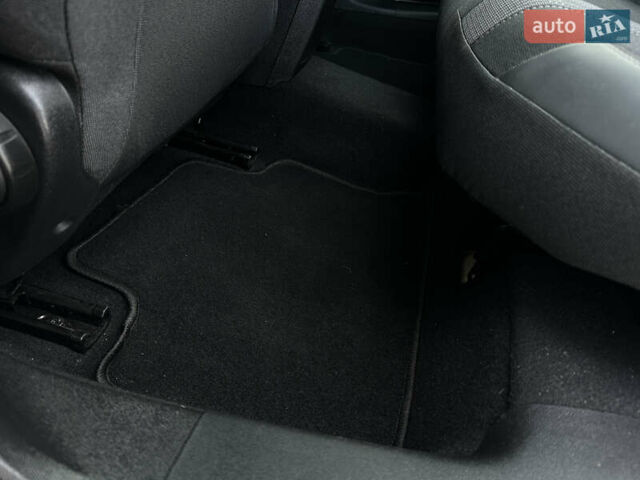 Белый Пежо 308, объемом двигателя 1.5 л и пробегом 80 тыс. км за 16000 $, фото 27 на Automoto.ua