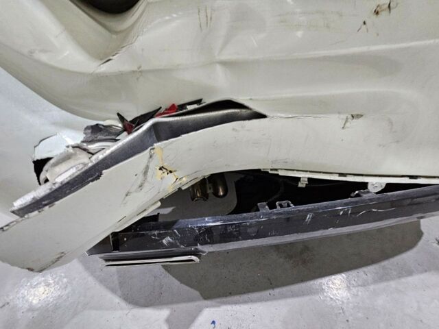 Белый Пежо 308, объемом двигателя 2 л и пробегом 43 тыс. км за 12600 $, фото 14 на Automoto.ua