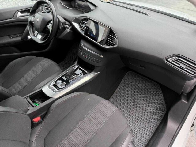 Белый Пежо 308, объемом двигателя 1.5 л и пробегом 192 тыс. км за 16500 $, фото 23 на Automoto.ua