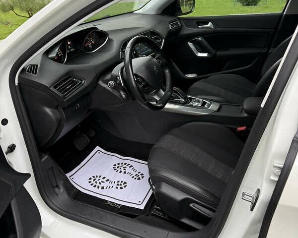 Білий Пежо 308, об'ємом двигуна 1.5 л та пробігом 171 тис. км за 14200 $, фото 37 на Automoto.ua