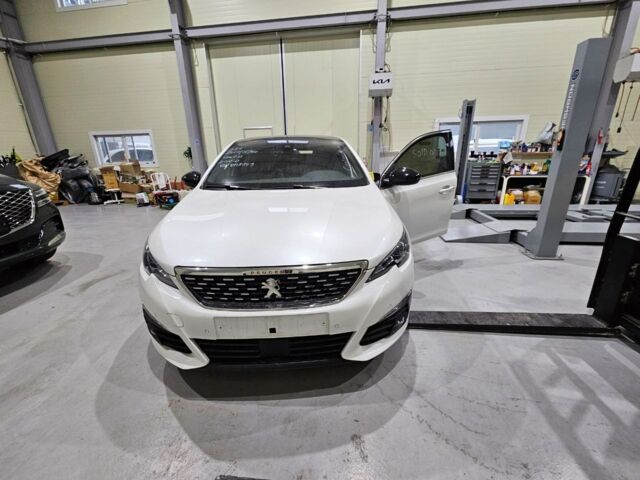 Белый Пежо 308, объемом двигателя 2 л и пробегом 43 тыс. км за 12600 $, фото 4 на Automoto.ua