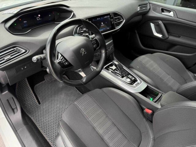 Белый Пежо 308, объемом двигателя 1.5 л и пробегом 192 тыс. км за 16500 $, фото 10 на Automoto.ua
