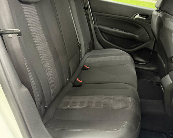 Білий Пежо 308, об'ємом двигуна 1.5 л та пробігом 171 тис. км за 14200 $, фото 63 на Automoto.ua