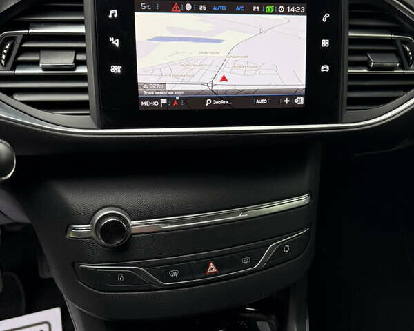 Білий Пежо 308, об'ємом двигуна 1.5 л та пробігом 171 тис. км за 14200 $, фото 47 на Automoto.ua