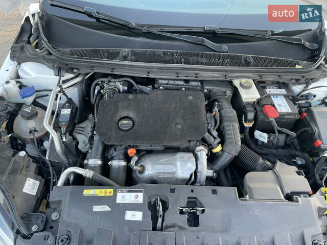 Белый Пежо 308, объемом двигателя 1.5 л и пробегом 197 тыс. км за 12950 $, фото 24 на Automoto.ua