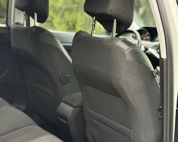 Белый Пежо 308, объемом двигателя 1.5 л и пробегом 162 тыс. км за 14900 $, фото 64 на Automoto.ua