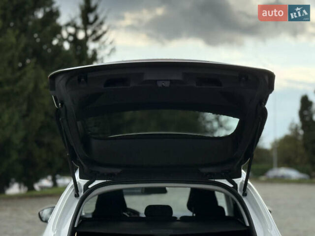 Білий Пежо 308, об'ємом двигуна 1.5 л та пробігом 162 тис. км за 14700 $, фото 72 на Automoto.ua