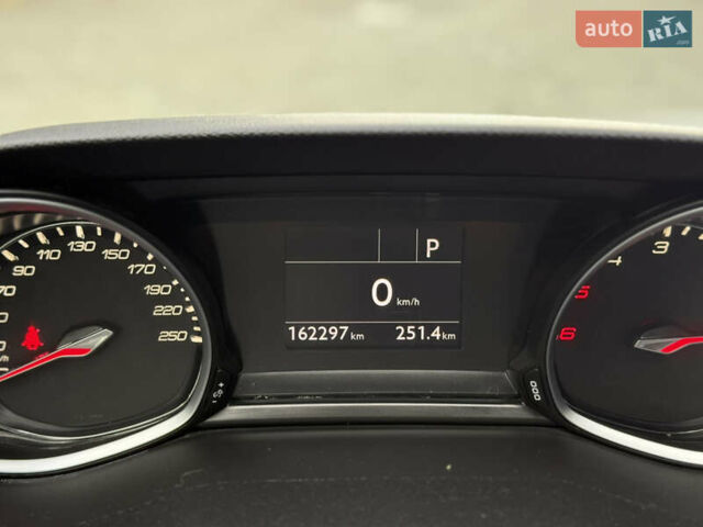 Белый Пежо 308, объемом двигателя 1.5 л и пробегом 162 тыс. км за 14900 $, фото 39 на Automoto.ua