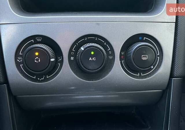 Бежевый Пежо 308, объемом двигателя 1.6 л и пробегом 224 тыс. км за 6299 $, фото 18 на Automoto.ua