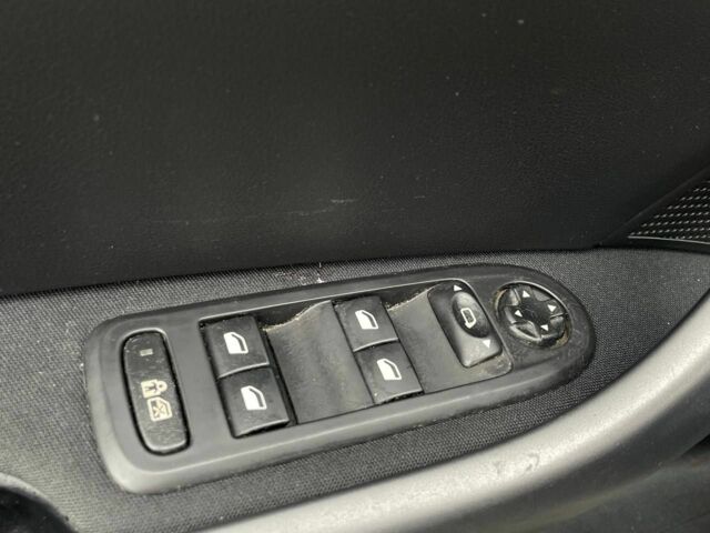 Бежевый Пежо 308, объемом двигателя 1.6 л и пробегом 160 тыс. км за 6650 $, фото 8 на Automoto.ua