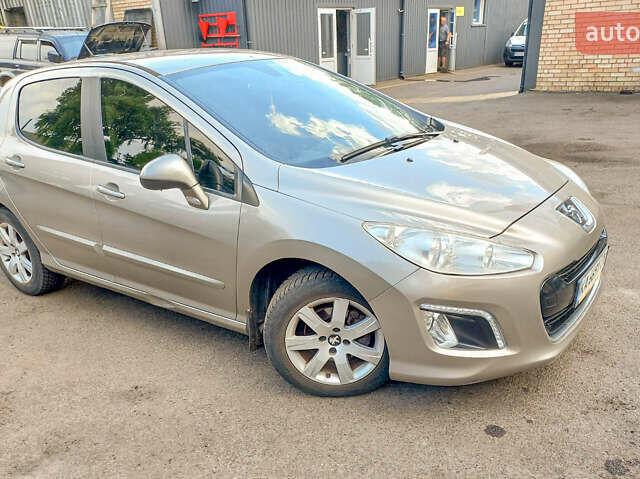 Бежевый Пежо 308, объемом двигателя 1.6 л и пробегом 127 тыс. км за 6700 $, фото 5 на Automoto.ua