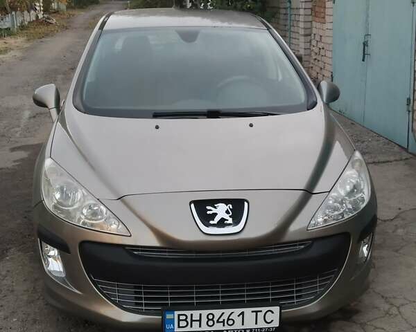 Бежевый Пежо 308, объемом двигателя 1.6 л и пробегом 222 тыс. км за 6400 $, фото 4 на Automoto.ua