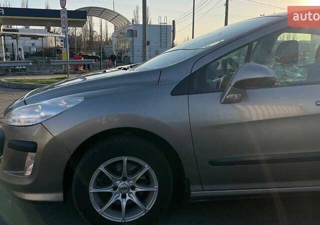 Бежевый Пежо 308, объемом двигателя 1.6 л и пробегом 224 тыс. км за 6299 $, фото 7 на Automoto.ua