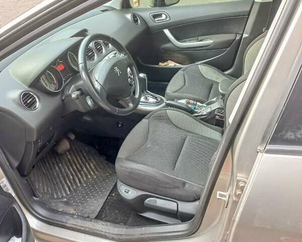 Бежевый Пежо 308, объемом двигателя 1.6 л и пробегом 127 тыс. км за 6700 $, фото 10 на Automoto.ua