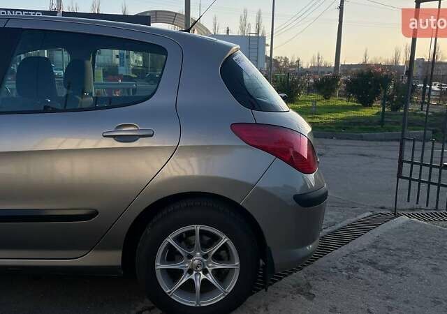 Бежевый Пежо 308, объемом двигателя 1.6 л и пробегом 224 тыс. км за 6299 $, фото 8 на Automoto.ua