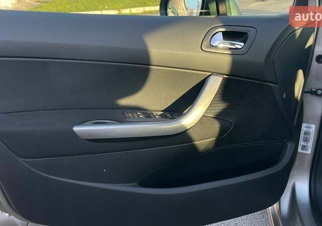 Бежевый Пежо 308, объемом двигателя 1.6 л и пробегом 224 тыс. км за 6299 $, фото 12 на Automoto.ua