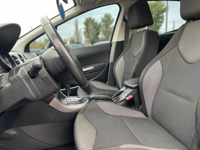 Бежевый Пежо 308, объемом двигателя 1.6 л и пробегом 160 тыс. км за 6650 $, фото 15 на Automoto.ua