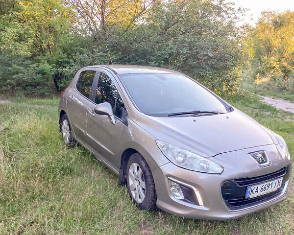 Бежевый Пежо 308, объемом двигателя 1.6 л и пробегом 127 тыс. км за 6700 $, фото 2 на Automoto.ua