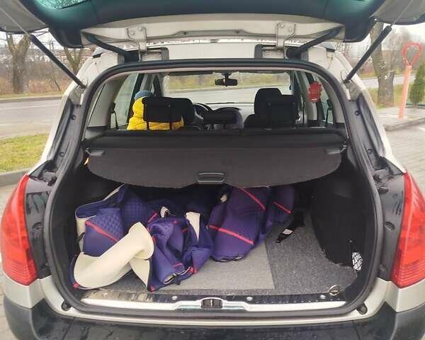 Бежевый Пежо 308, объемом двигателя 1.4 л и пробегом 133 тыс. км за 4400 $, фото 12 на Automoto.ua