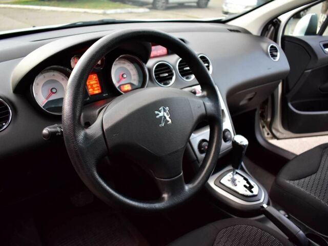 Бежевий Пежо 308, об'ємом двигуна 1.6 л та пробігом 176 тис. км за 6400 $, фото 14 на Automoto.ua