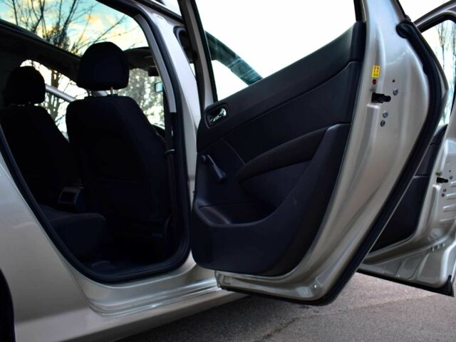 Бежевий Пежо 308, об'ємом двигуна 1.6 л та пробігом 176 тис. км за 6400 $, фото 18 на Automoto.ua