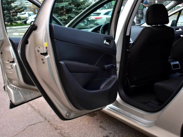 Бежевий Пежо 308, об'ємом двигуна 1.6 л та пробігом 176 тис. км за 6400 $, фото 19 на Automoto.ua