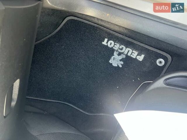 Бежевый Пежо 308, объемом двигателя 1.6 л и пробегом 159 тыс. км за 6850 $, фото 14 на Automoto.ua