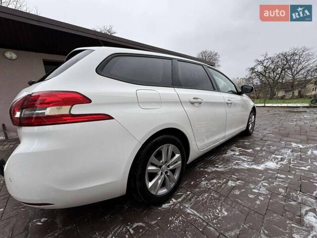 Бежевый Пежо 308, объемом двигателя 1.5 л и пробегом 157 тыс. км за 11800 $, фото 10 на Automoto.ua