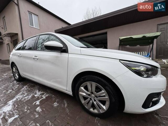 Бежевый Пежо 308, объемом двигателя 1.5 л и пробегом 157 тыс. км за 11800 $, фото 11 на Automoto.ua