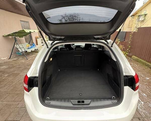 Бежевый Пежо 308, объемом двигателя 1.5 л и пробегом 157 тыс. км за 11800 $, фото 7 на Automoto.ua