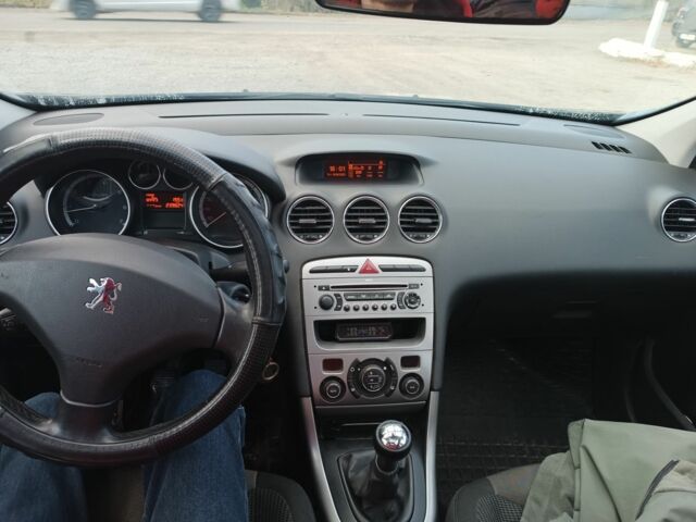 Черный Пежо 308, объемом двигателя 1.6 л и пробегом 240 тыс. км за 6200 $, фото 7 на Automoto.ua