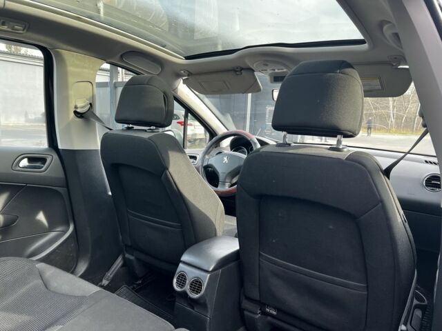 Чорний Пежо 308, об'ємом двигуна 1.6 л та пробігом 260 тис. км за 4500 $, фото 7 на Automoto.ua