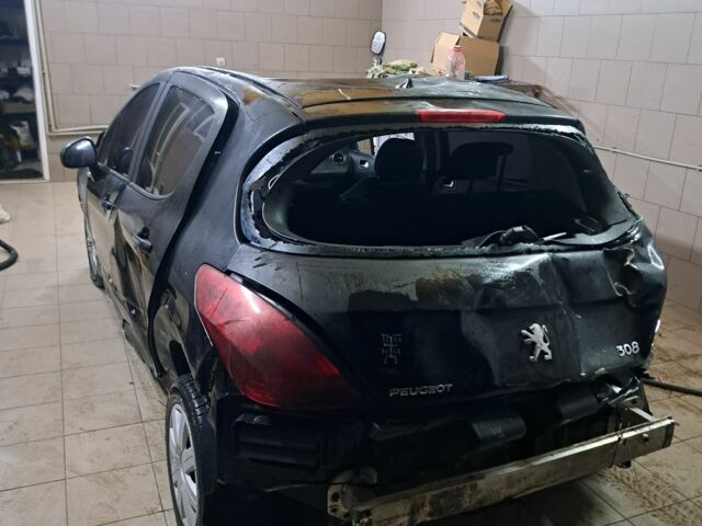 Черный Пежо 308, объемом двигателя 0 л и пробегом 230 тыс. км за 1350 $, фото 5 на Automoto.ua