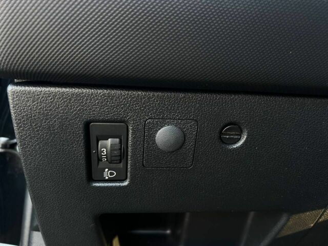 Черный Пежо 308, объемом двигателя 1.6 л и пробегом 199 тыс. км за 6200 $, фото 17 на Automoto.ua