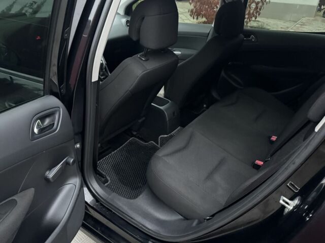 Черный Пежо 308, объемом двигателя 1.6 л и пробегом 157 тыс. км за 5200 $, фото 11 на Automoto.ua