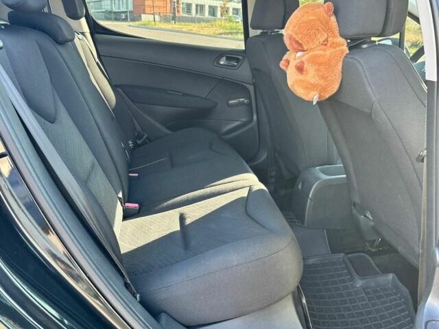 Чорний Пежо 308, об'ємом двигуна 1.6 л та пробігом 199 тис. км за 5900 $, фото 5 на Automoto.ua