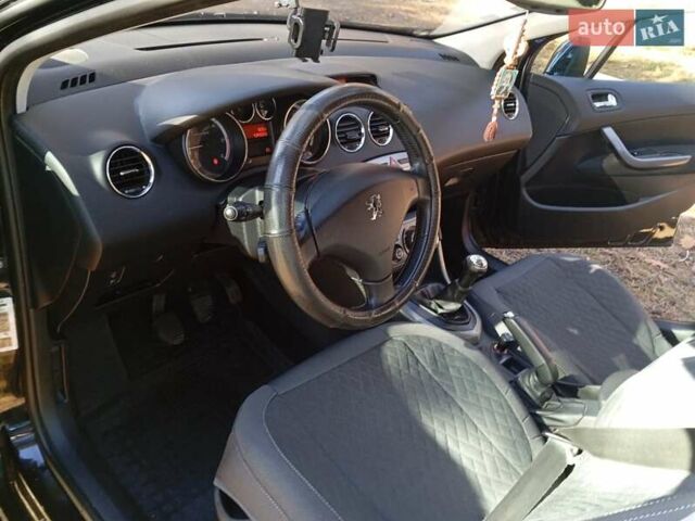 Черный Пежо 308, объемом двигателя 1.6 л и пробегом 335 тыс. км за 4900 $, фото 7 на Automoto.ua