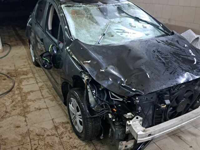 Черный Пежо 308, объемом двигателя 0 л и пробегом 230 тыс. км за 1350 $, фото 7 на Automoto.ua
