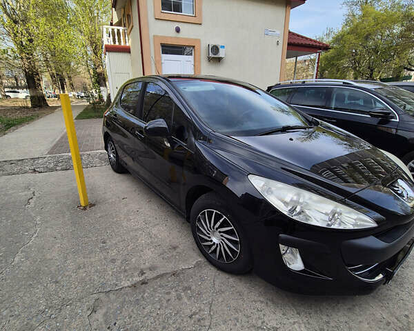 Черный Пежо 308, объемом двигателя 1.6 л и пробегом 142 тыс. км за 4300 $, фото 1 на Automoto.ua