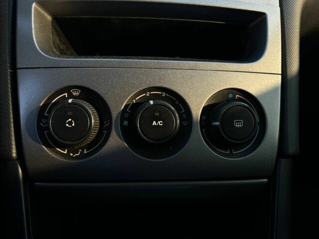 Черный Пежо 308, объемом двигателя 1.6 л и пробегом 199 тыс. км за 6200 $, фото 11 на Automoto.ua